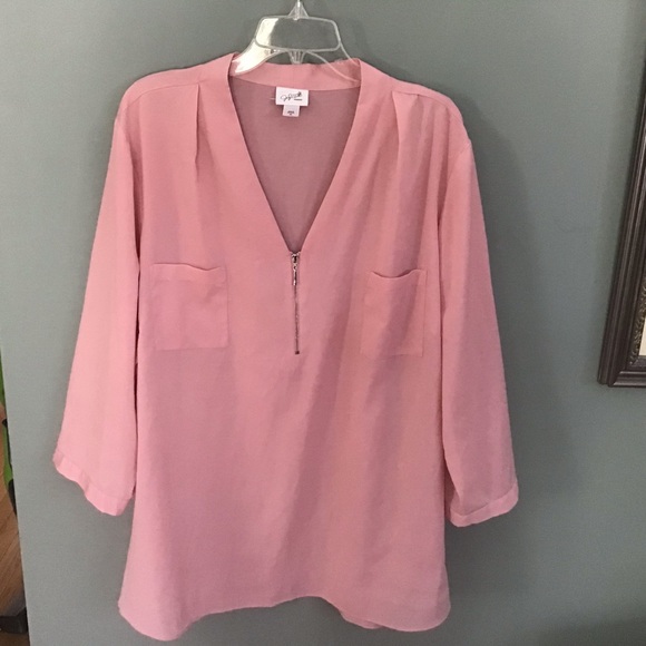 Jaclyn Smith Tops - Peach 3/4 sleeve zip front shirt 3X